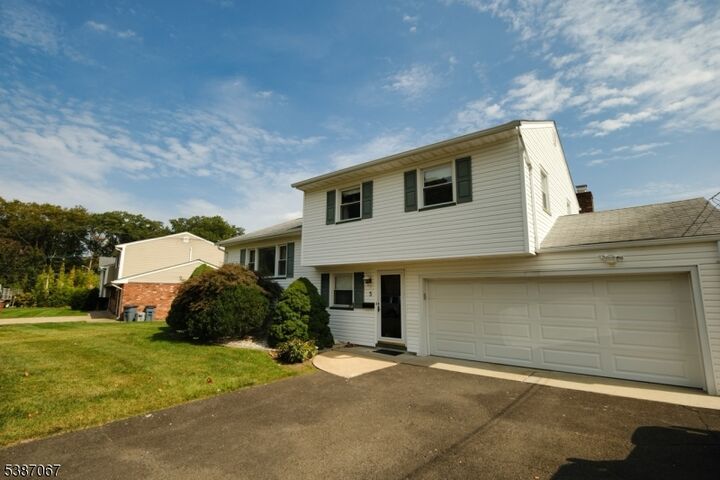Property Photo:  5 Penn Rd  NJ 07016 