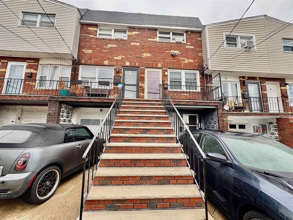 Property Photo: 40 Linden Ave NJ 07305