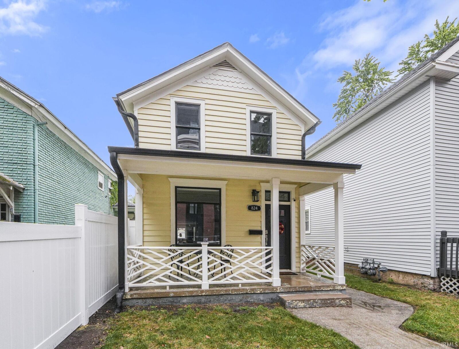 Property Photo:  824 Lavina Street  IN 46802 