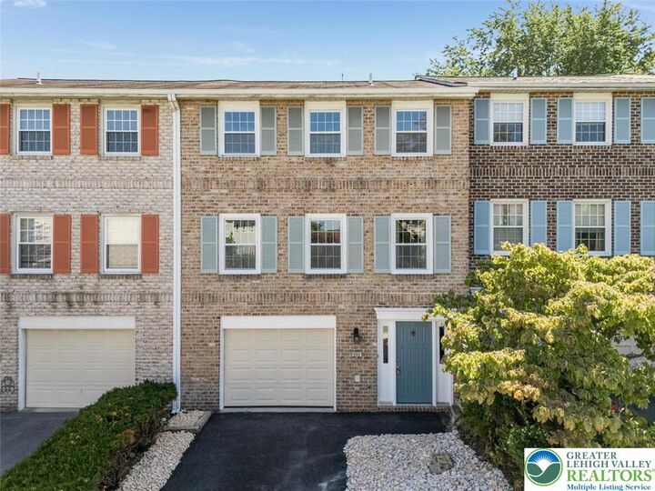 999 Barnside  Lower Macungie Twp PA 18103 photo