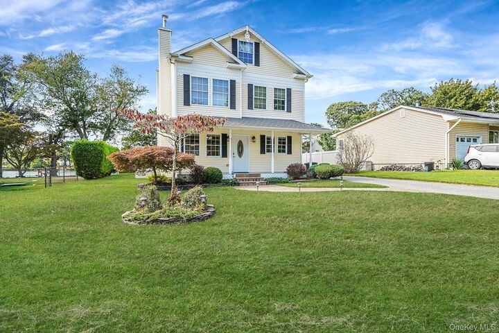 12 Maple Avenue  East Patchogue NY 11772 photo