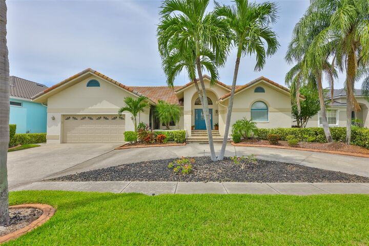 Property Photo:  913 Allegro Lane  FL 33572 