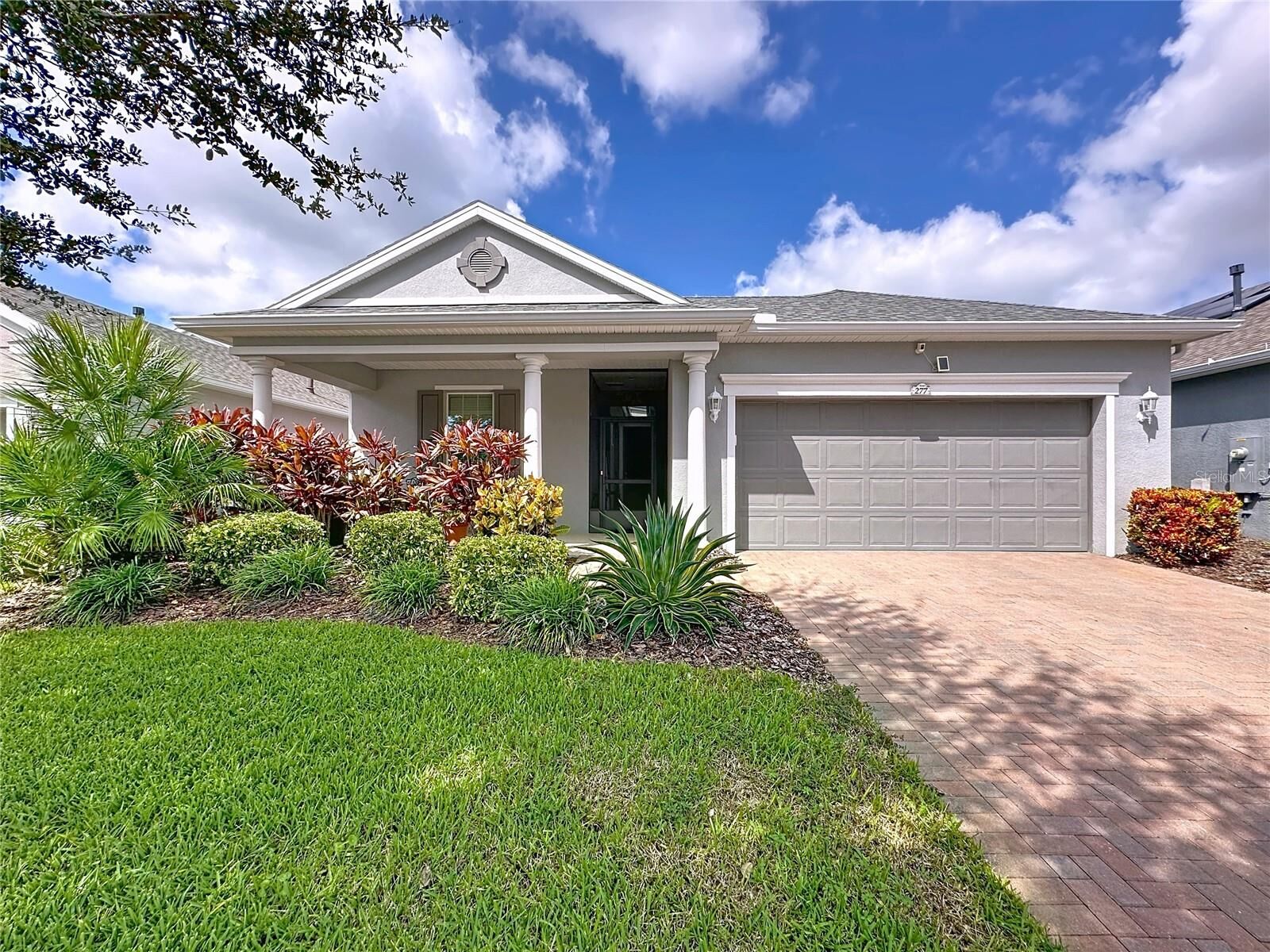 Property Photo:  277 Silver Maple Road  FL 34736 