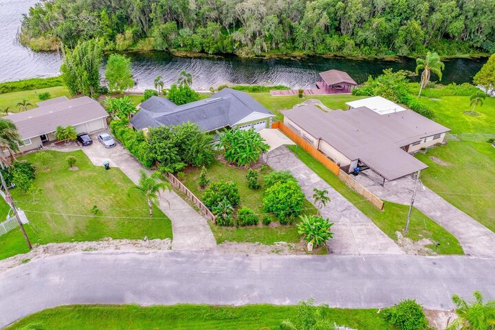 Property Photo:  1144 Palma Drive  FL 32805 