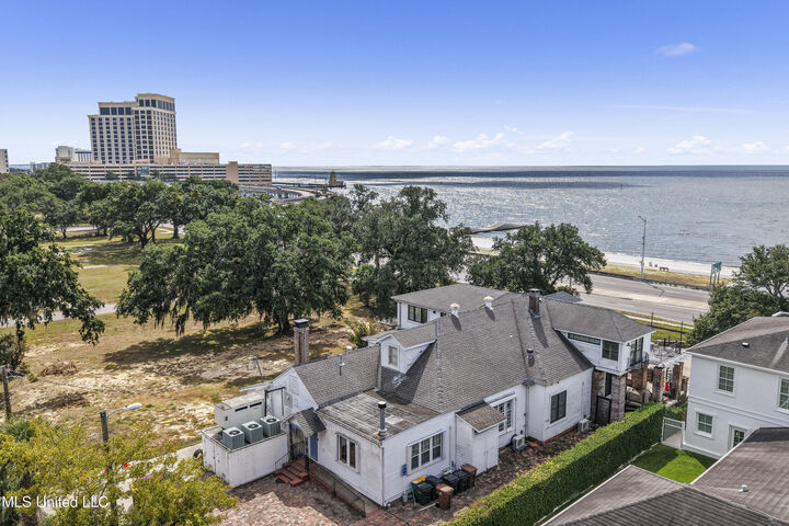 Property Photo:  1012 Beach Boulevard  MS 39530 