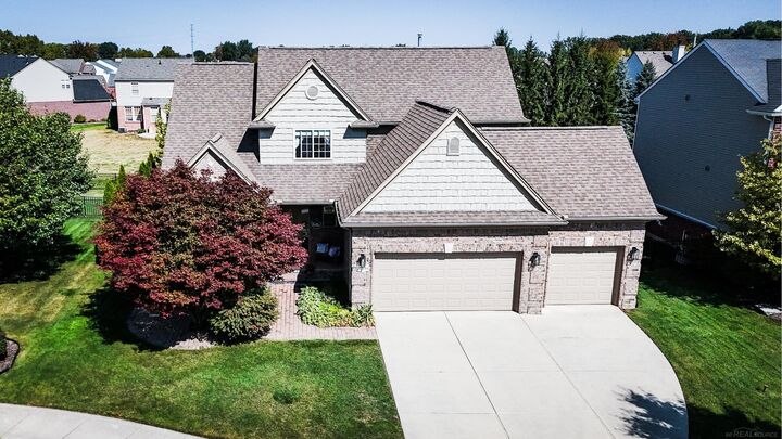 Property Photo: 21839 Goldenwillow Drive MI 48044