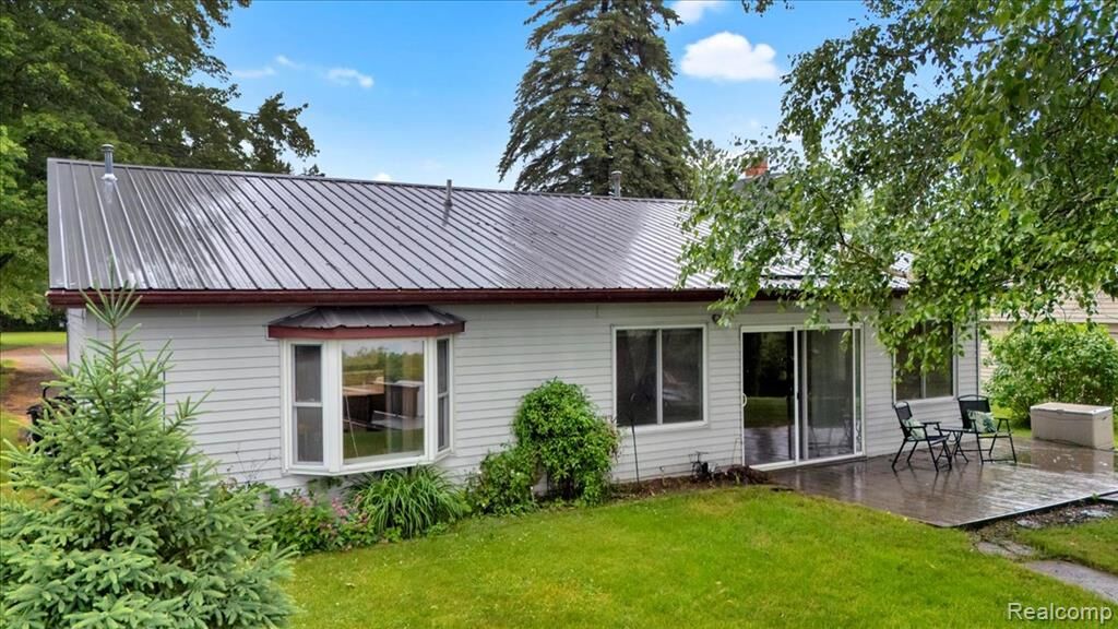 Property Photo: 2898 E Lake Drive MI 48635 8709
