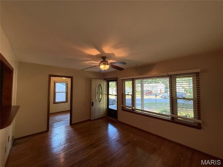 Property Photo:  144 Flora Drive  MO 63135 
