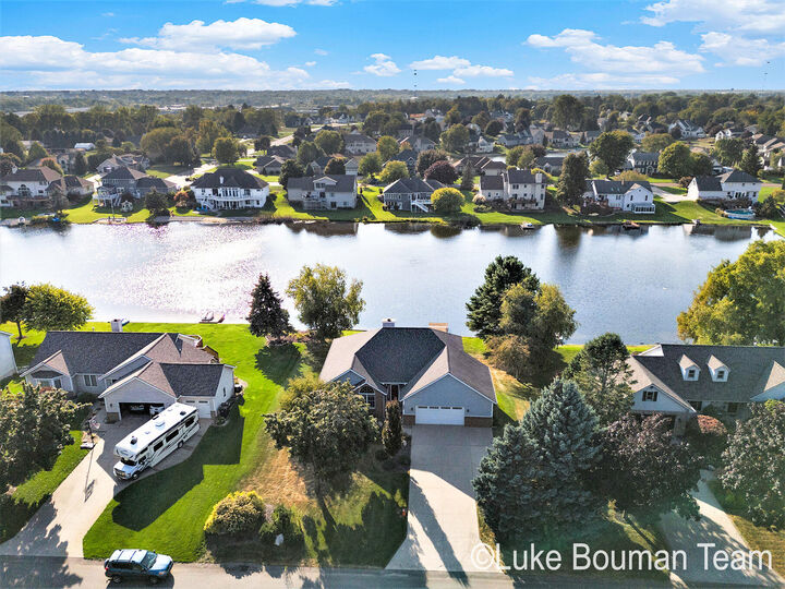 975 Bluff Lake Drive  Zeeland MI 49464 photo