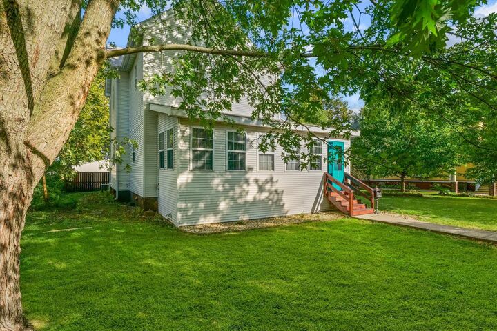 Property Photo: 322 N Guthrie Street IL 60936