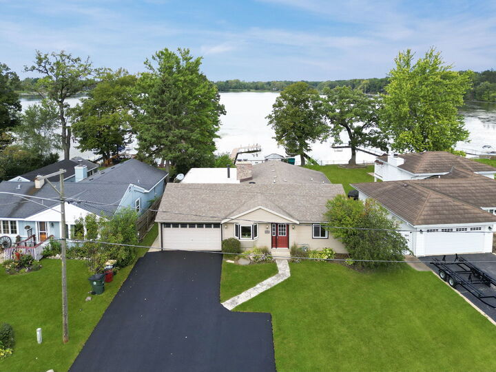 Property Photo:  188 Oakwood Drive  IL 60002 