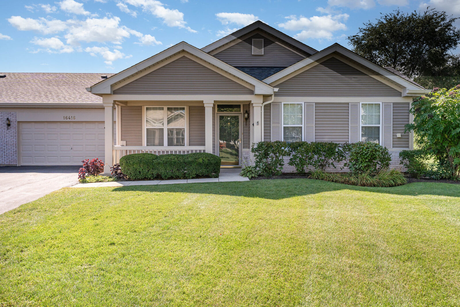 Property Photo:  16416 Crescent Lake Court  IL 60403 