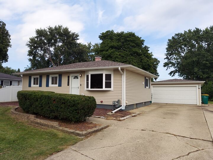 15623 S Frederick Avenue  Plainfield IL 60544 photo