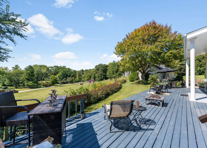 Property Photo:  41W023 Crooked Lane  IL 60175 