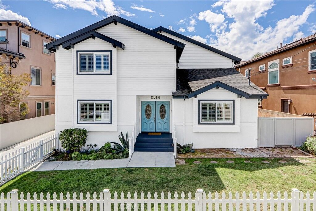 Property Photo:  2014 Gates Avenue A  CA 90278 