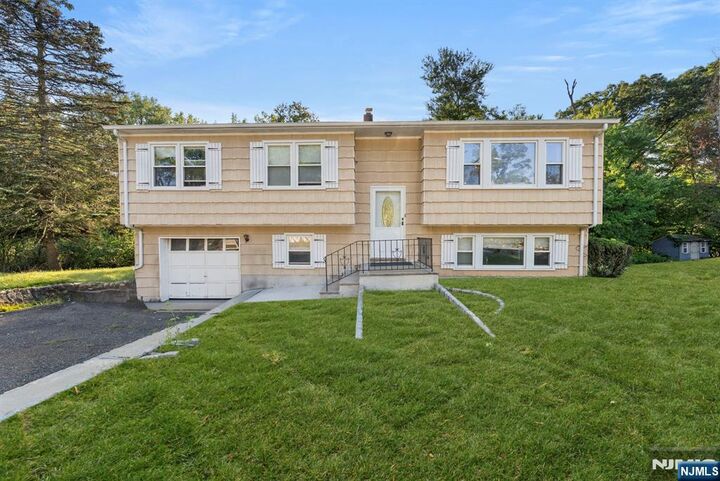 Property Photo: 20 Lewis Place NJ 07675