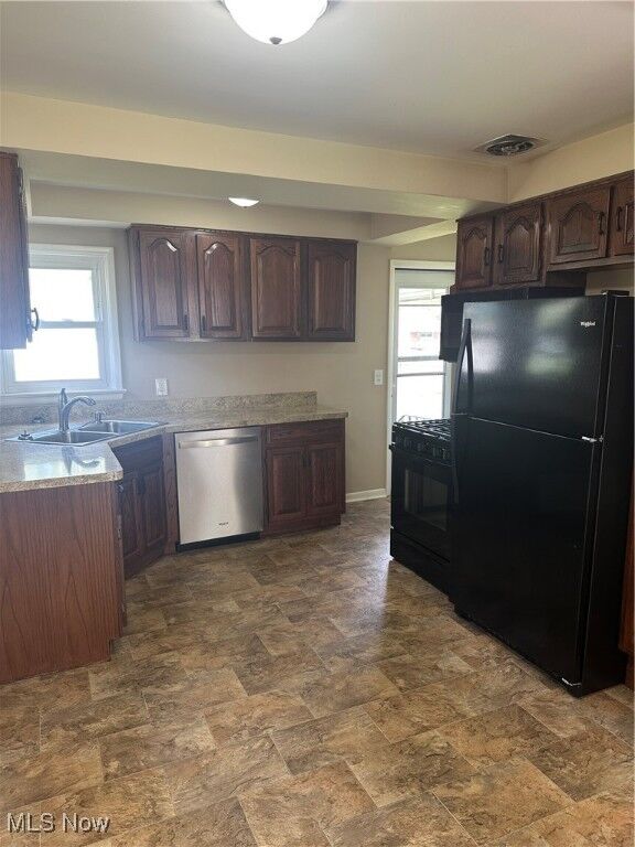 Property Photo: 37658 Lake Drive OH 44011