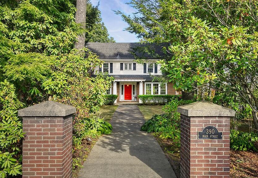 Property Photo:  390 Main Street  NH 03431 