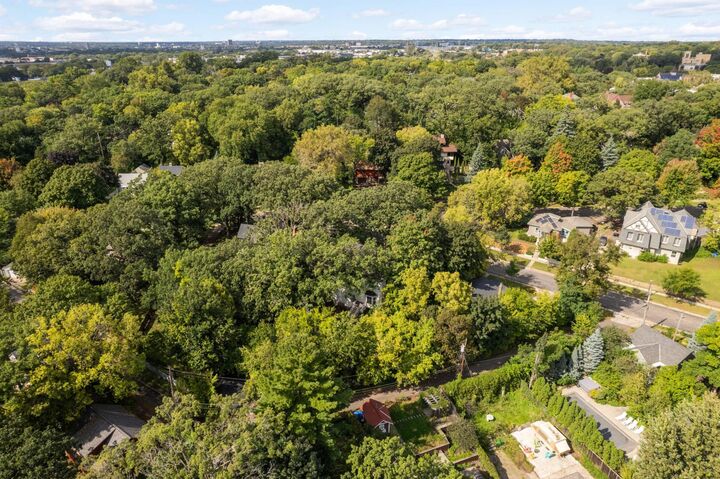 Property Photo:  2258 Knapp Street  MN 55108 