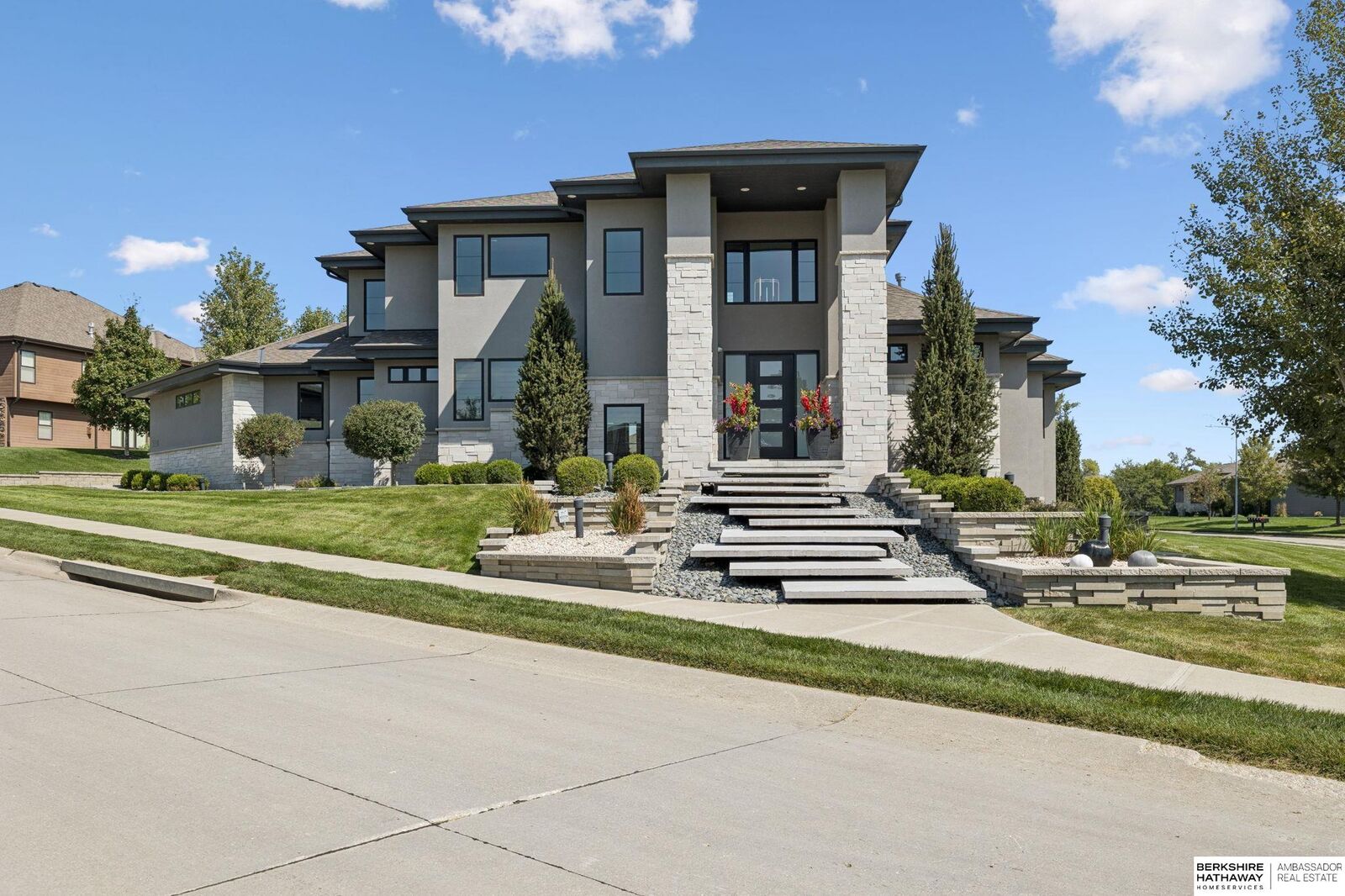 Property Photo:  5668 S 208th Street  NE 68022 