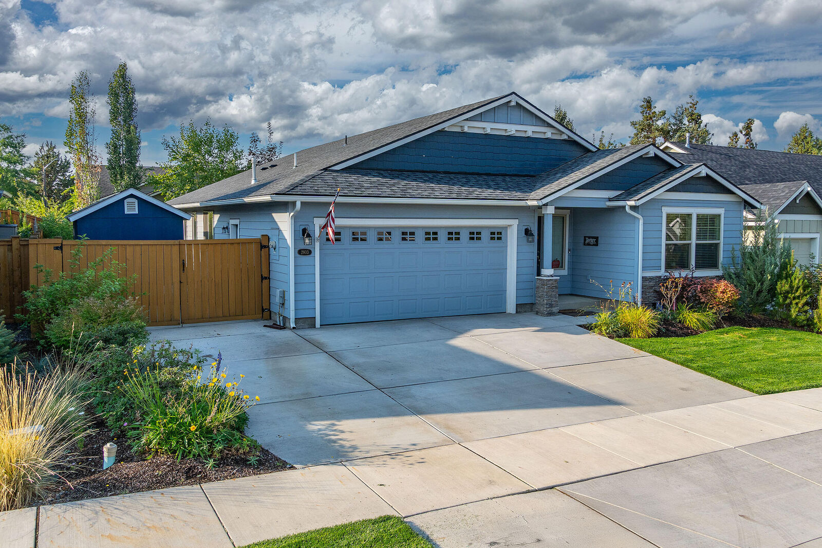 Property Photo:  2803 NE Faith Drive  OR 97701 