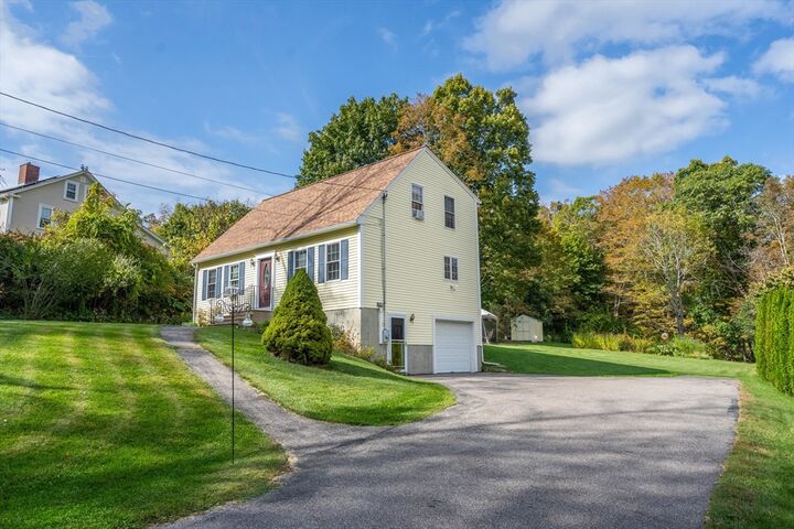 Property Photo:  77 Ward St  MA 01535 