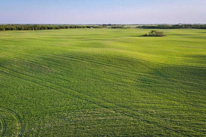 Property Photo: 9-43-18-W4 AB T0B 1H0