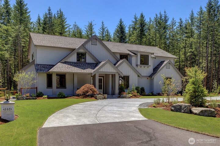 Property Photo:  43323 SE  145th Place  WA 98045 