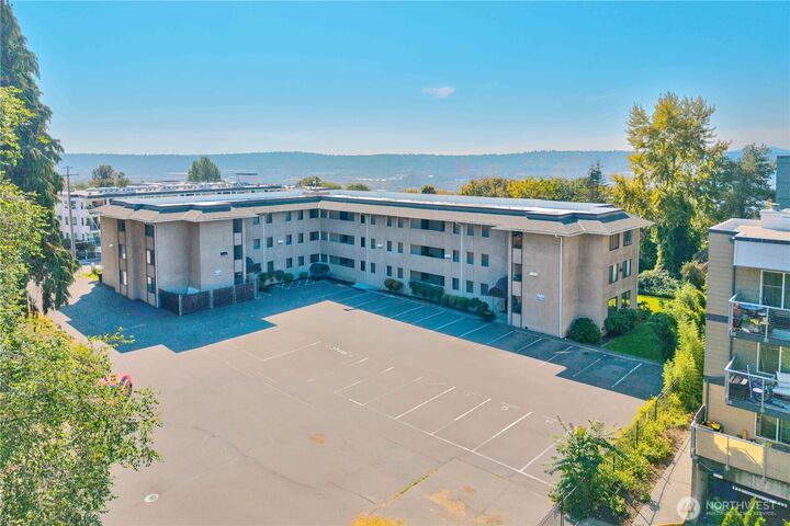 Property Photo: 1100 S Atlantic Street 209 WA 98134