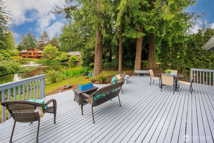 Property Photo:  11423 NE 104th Street  WA 98033 