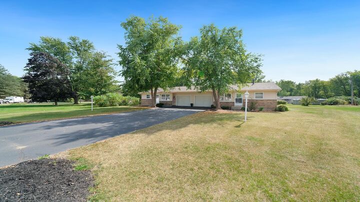 Property Photo:  14242 Talcott Drive  IL 61080 