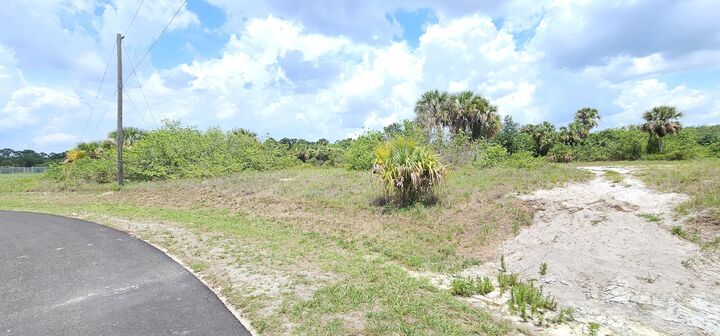 Property Photo:  8055 Sunrise Circle  FL 33935