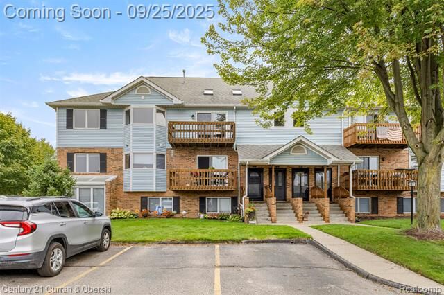 Property Photo: 331 Pinewood Circle MI 48170