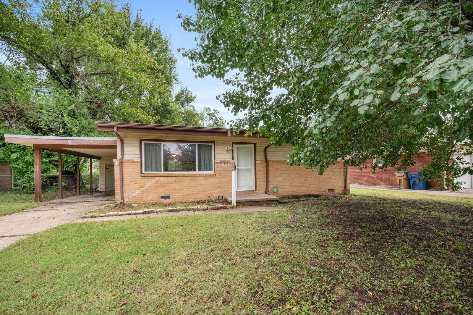 Property Photo:  1448 N Prairie Ln  KS 67037 