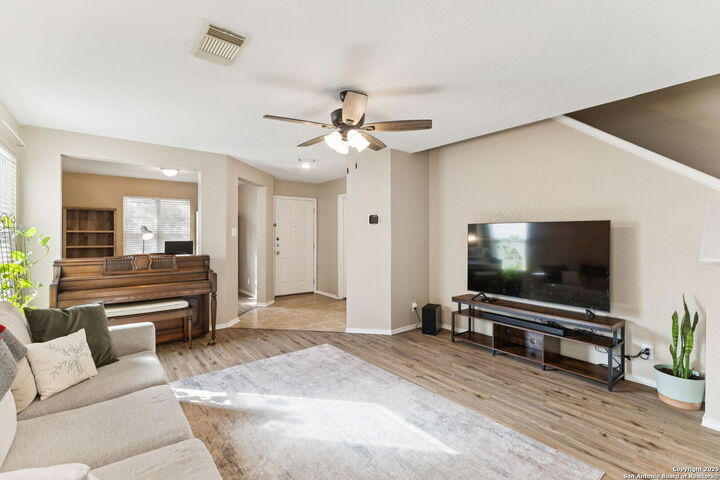 Property Photo:  4911 Bending Elms  TX 78247 