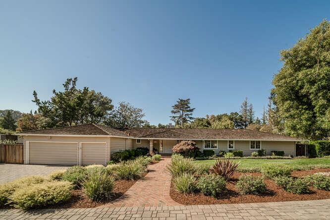 Property Photo:  135 Rockridge Road  CA 94010 