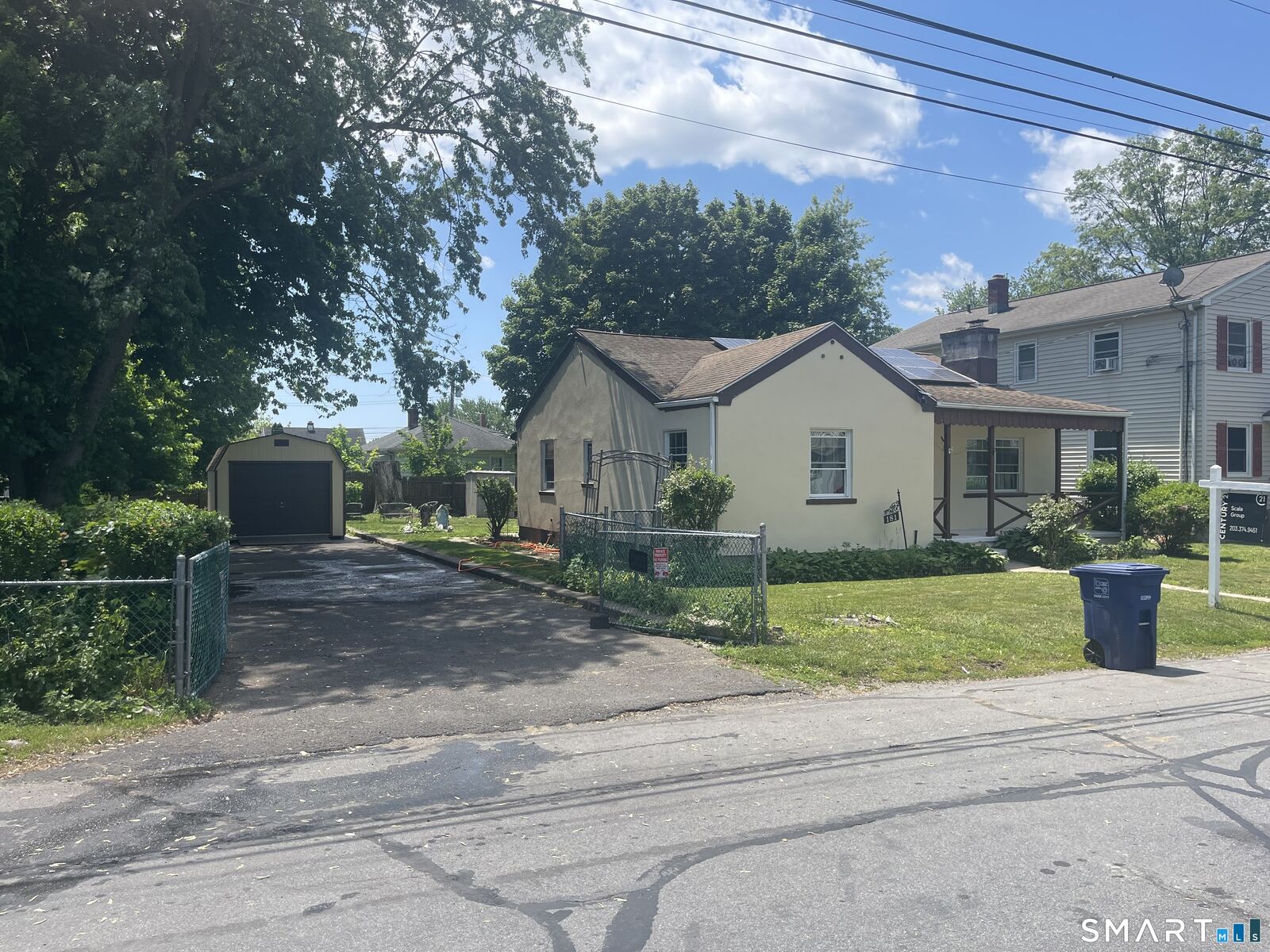 Property Photo:  181 Cityview Avenue  CT 06606 