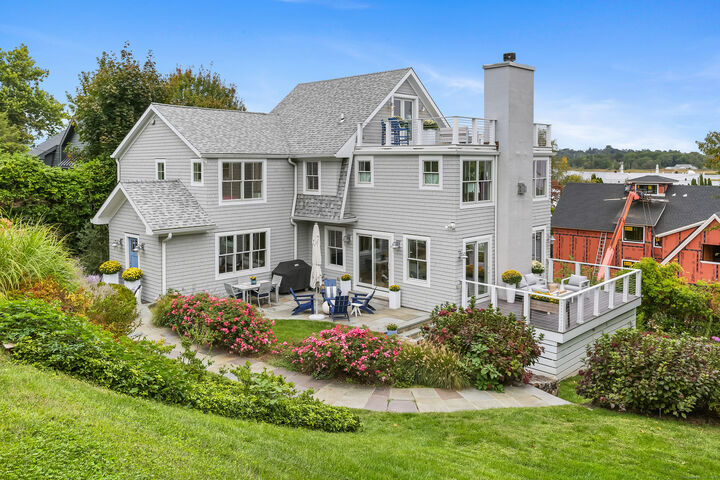 Property Photo:  11 Sterling Drive  CT 06880 