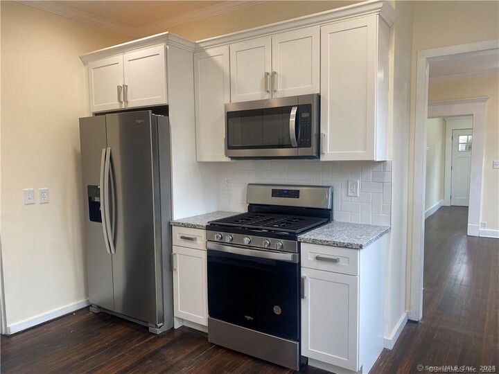 Property Photo:  71 Fountain Street  CT 06515 