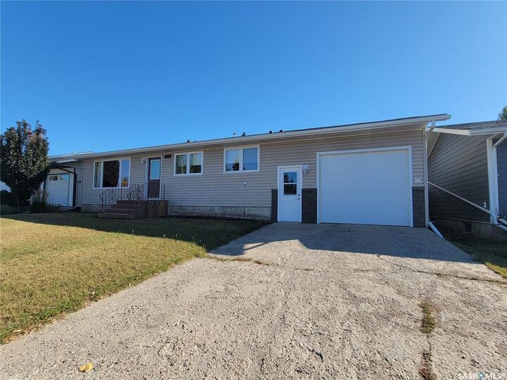 Property Photo:  5011 Tribune Street W  SK S0L 2C0 