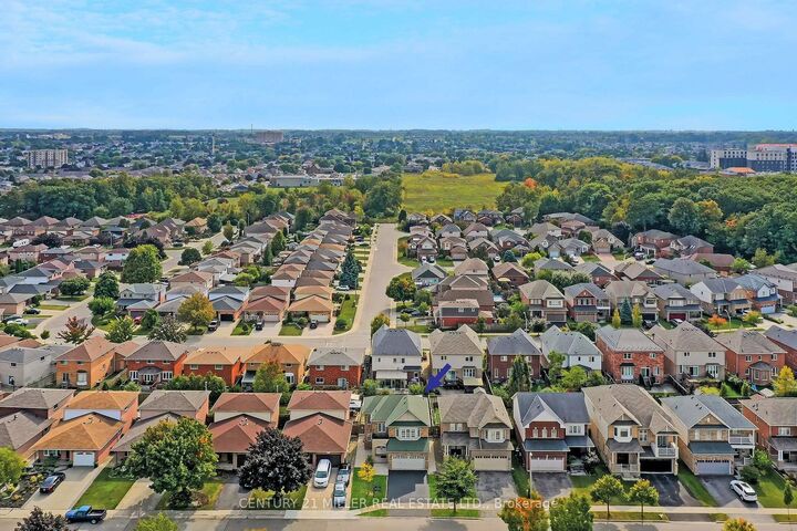 Photo de la propriété:  126 Merrilee Crescent  ON L9A 0B1