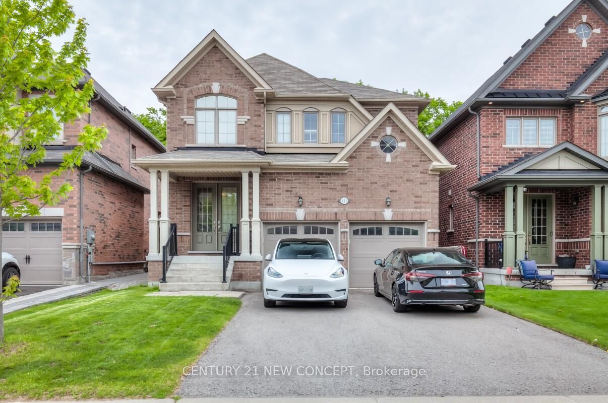 Property Photo:  521 McGregor Farm Trail  ON L3X 0H7 