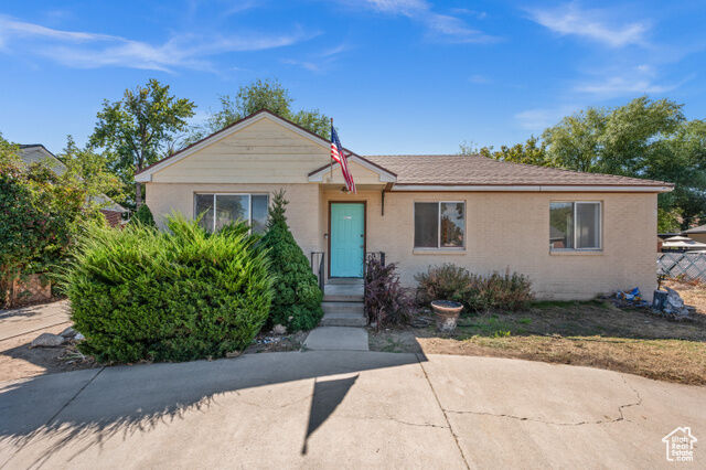 Property Photo:  610 E 7570 S  UT 84047 