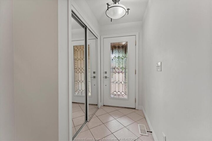 Property Photo:  10540 Halstead Crescent  ON N8R 2C4 