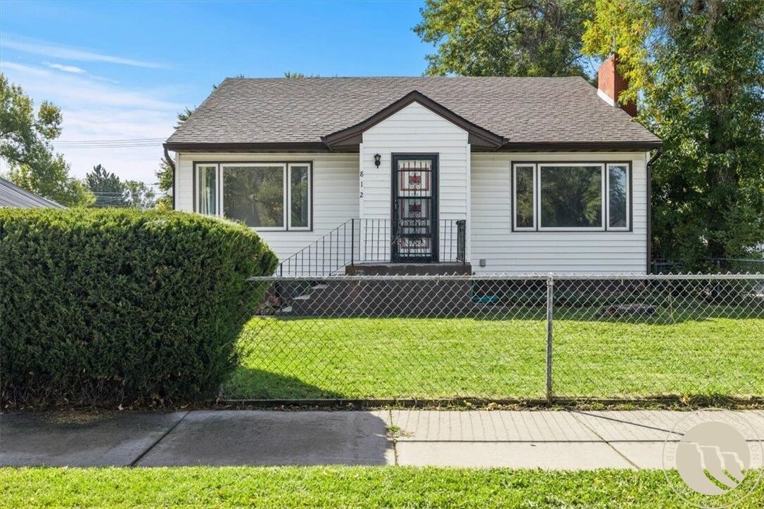 Property Photo:  812 Miles Ave  MT 59102 