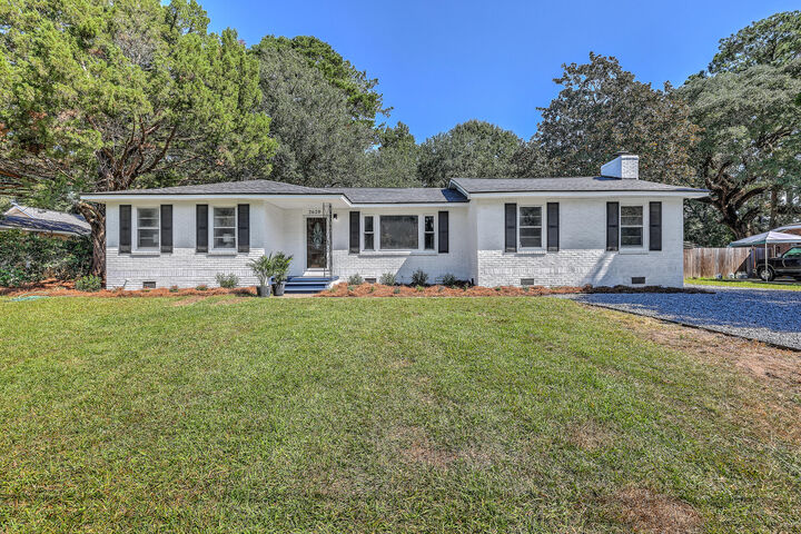 Property Photo:  2620 Mona Avenue  SC 29414 