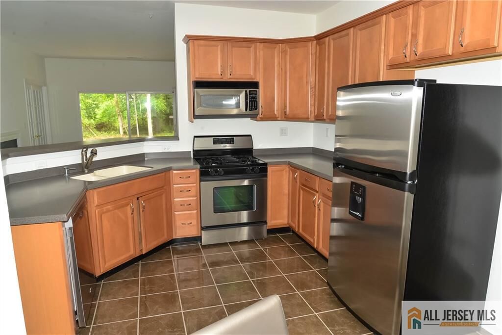 Property Photo:  2103 Neville Court  NJ 08873 