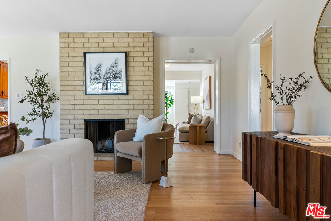 Property Photo:  6410 W 84th Pl  CA 90045 