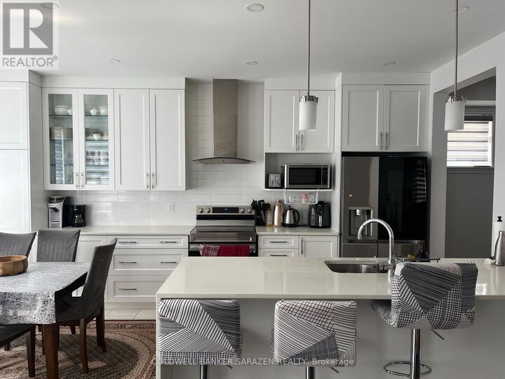 Photo de la propriété:  248 Dagenham Street  ON K2S 2X7