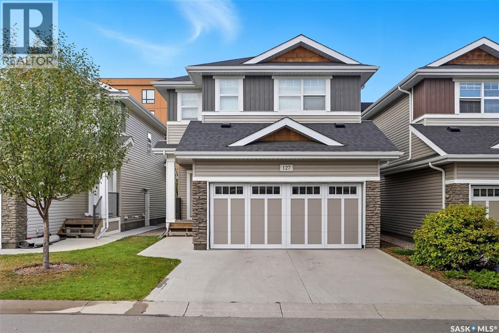 Property Photo:  127 315 Dickson Crescent  SK S7T 0Z1 